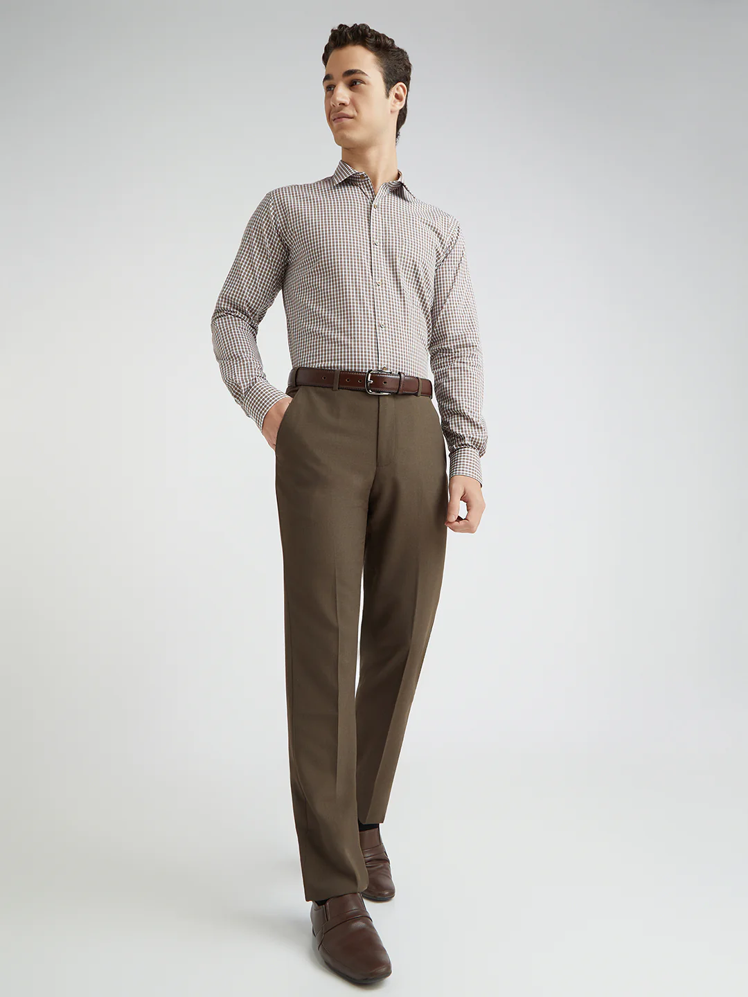 Park Avenue Brown Solid Regular Fit Polyester Blend Trouser - Image 5