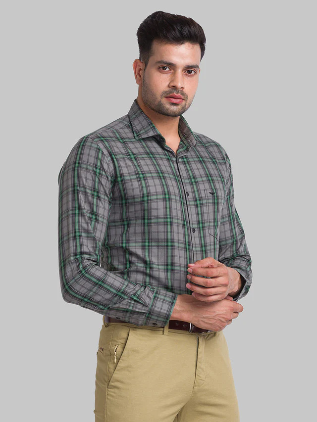 Park Avenue Grey Checks Slim Fit Cotton Casual Shirt - Image 3
