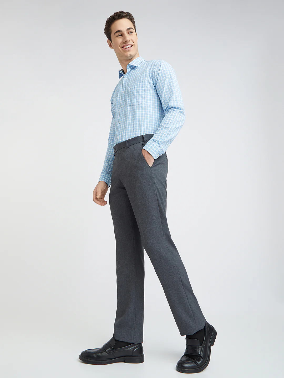 Park Avenue Grey Solid Regular Fit Polyester Blend Trouser - Image 5