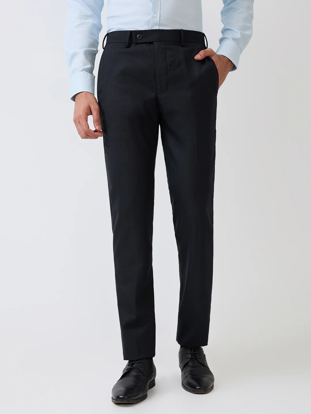 Park Avenue Men Black Checks Slim Fit Wool Blend Trouser