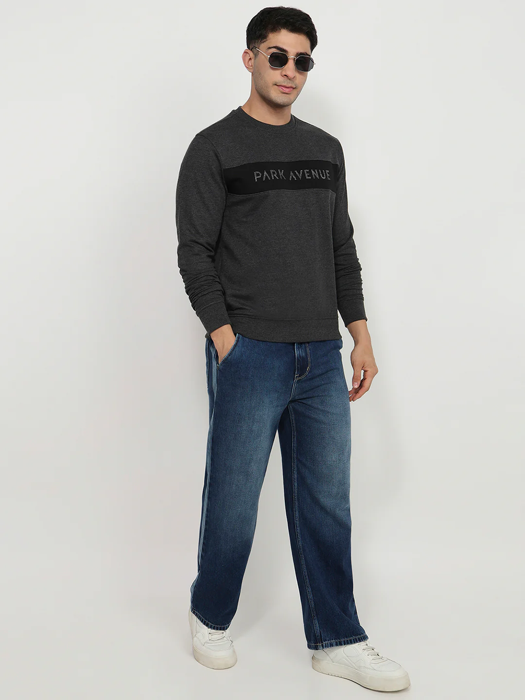 Park Avenue Men Black Cut & Sew Slim Fit Cotton Blend Sweatshirt - Image 5