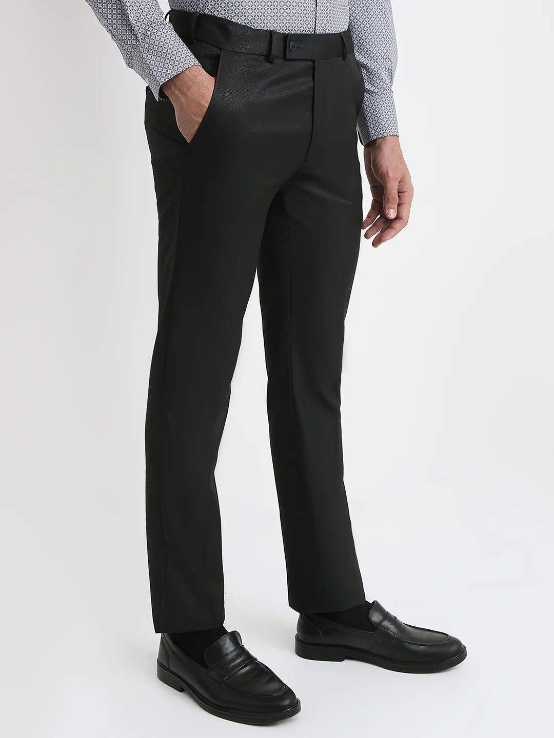 Park Avenue Men Black Dobby Slim Fit Polyester Blend Trouser - Image 3