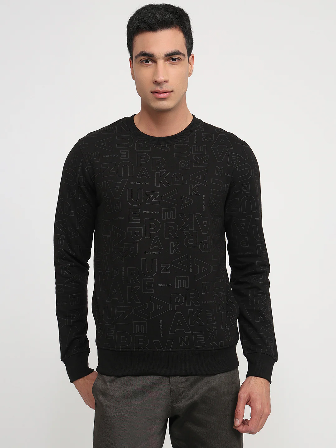 Park Avenue Men Black Print Slim Fit Cotton Blend Sweatshirt