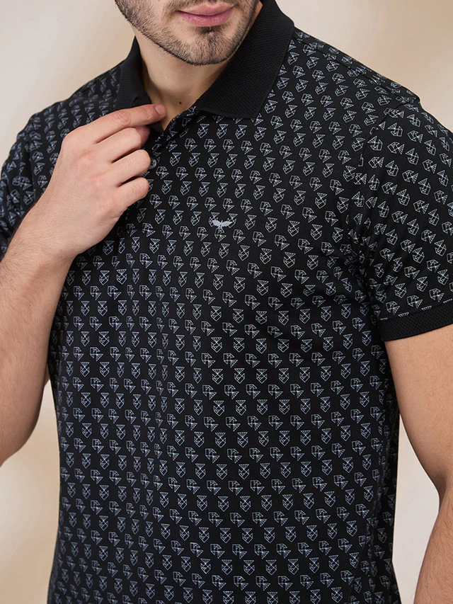Park Avenue Men Black Printed Slim Fit Cotton T-Shirt - Image 5