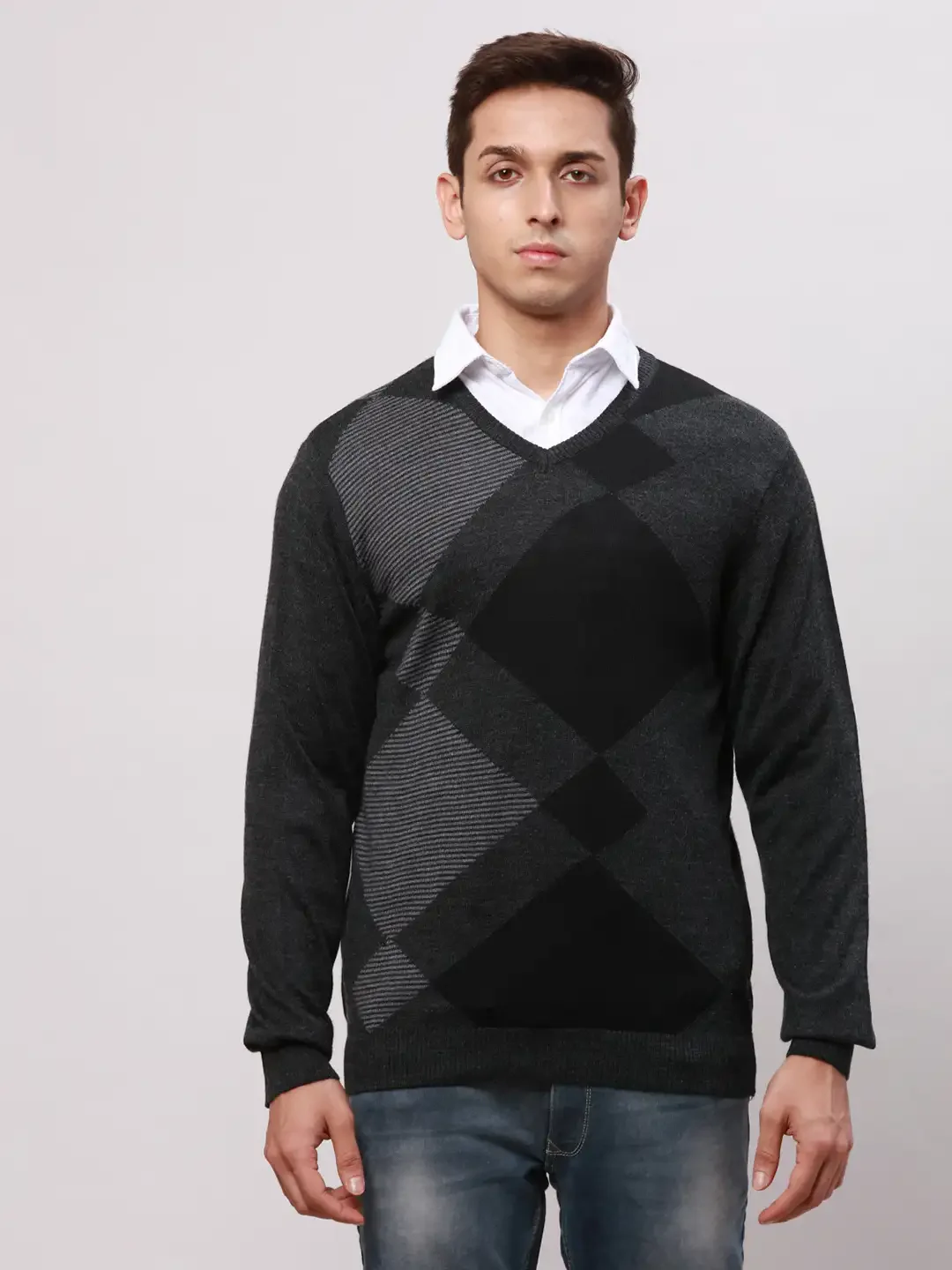 Park Avenue Men Black Regular Fit Argyle Cotton Full Sleeve V Neck Collar Pullovers