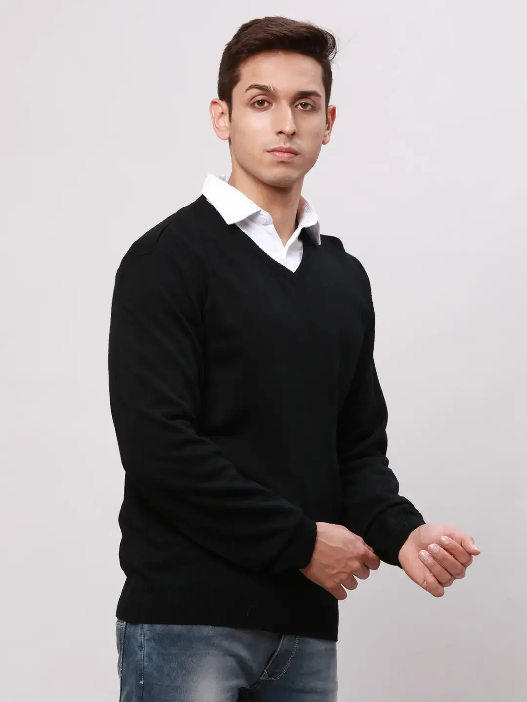 Park Avenue Men Black Regular Fit Solid Acrylic Full Sleeve V Neck Collar Pullovers - Image 2