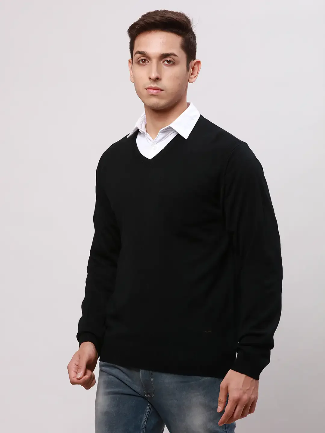 Park Avenue Men Black Regular Fit Solid Acrylic Full Sleeve V Neck Collar Pullovers - Image 3