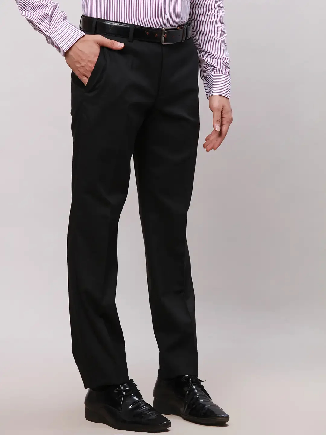 Park Avenue Men Black Smart Fit Checks Cotton Trousers - Image 2