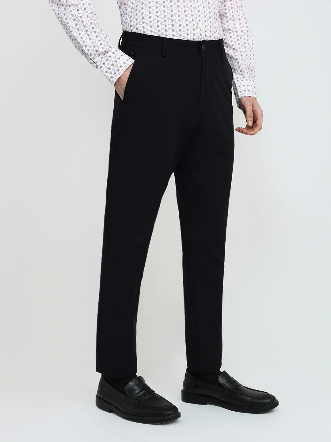 Park Avenue Men Black Solid Commutech Fit Nylon Blend Trouser - Image 3