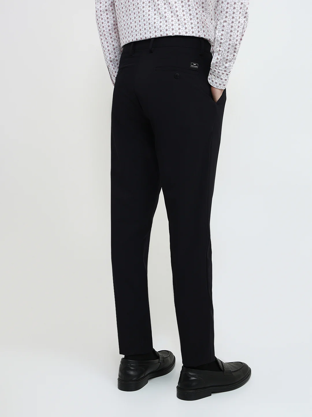Park Avenue Men Black Solid Commutech Fit Nylon Blend Trouser - Image 4