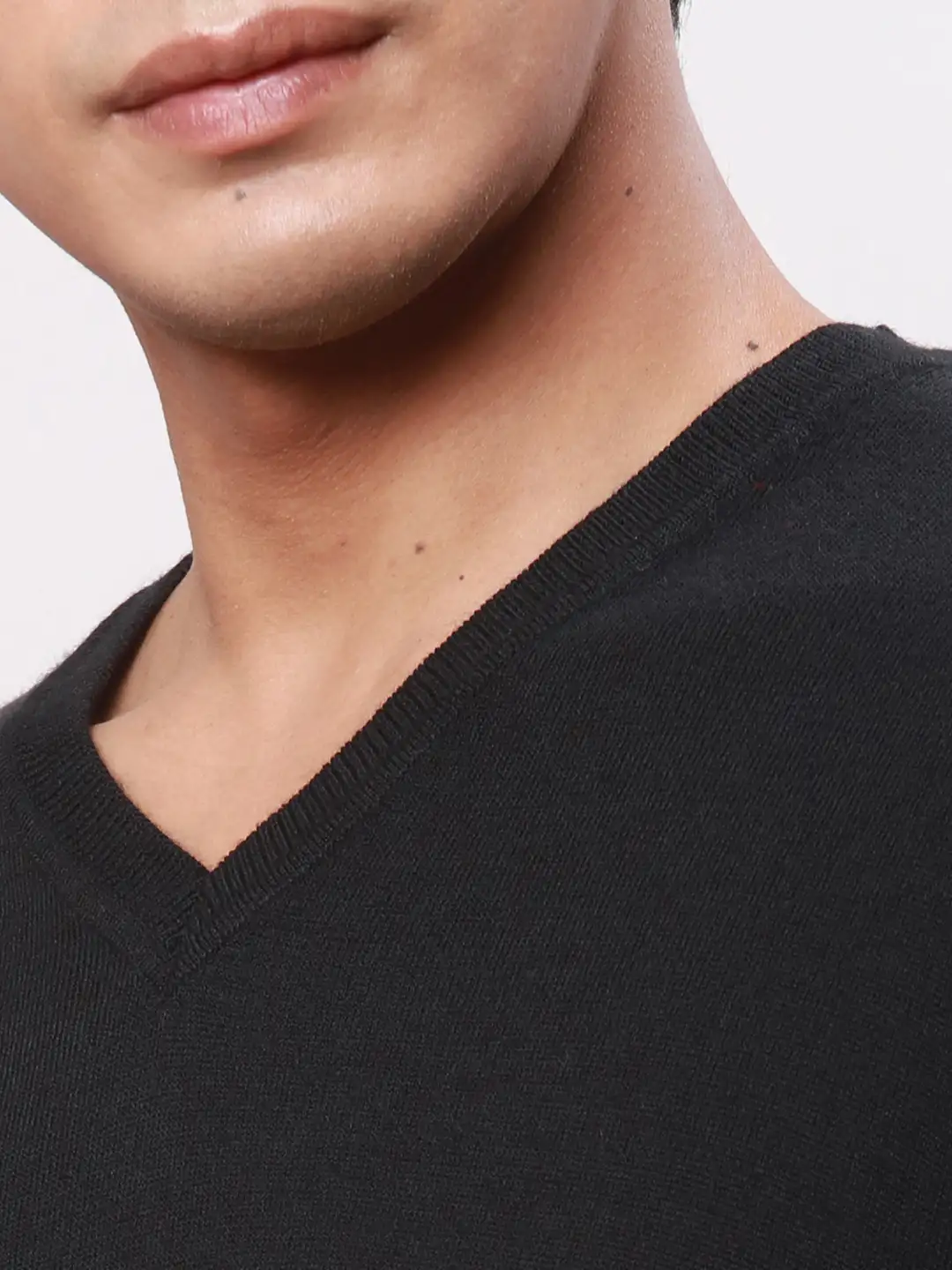 Park Avenue Men Black Solid Regular Acrylic Blend Full Sleeve Pullover - Image 6