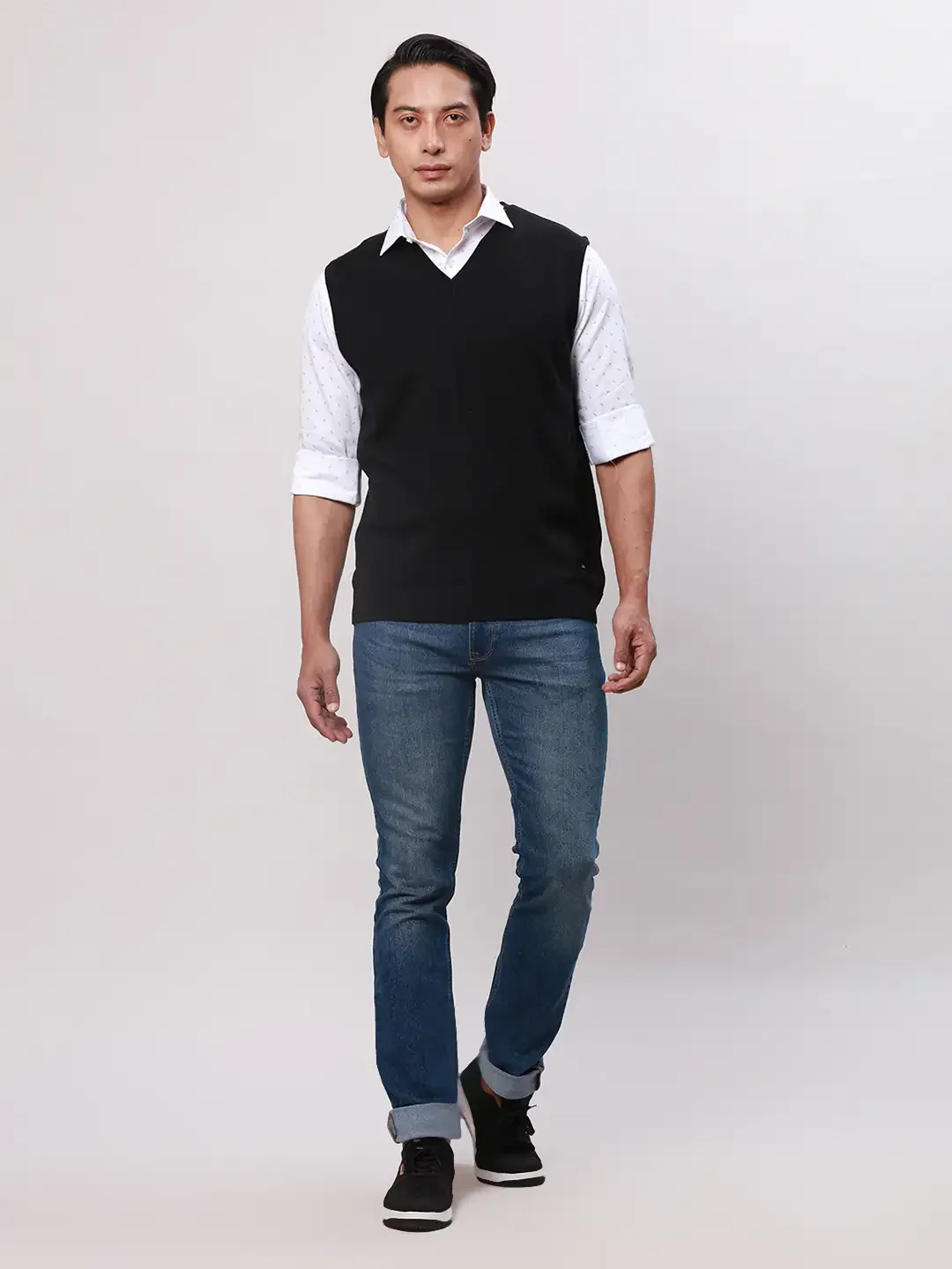 Park Avenue Men Black Solid Regular Acrylic Blend Sleeveless Pullover - Image 5