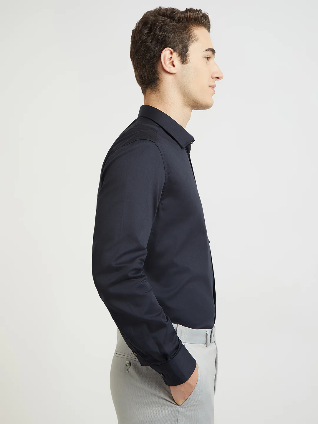 Park Avenue Men Black Solid Regular Fit Cotton Shirt - Image 3