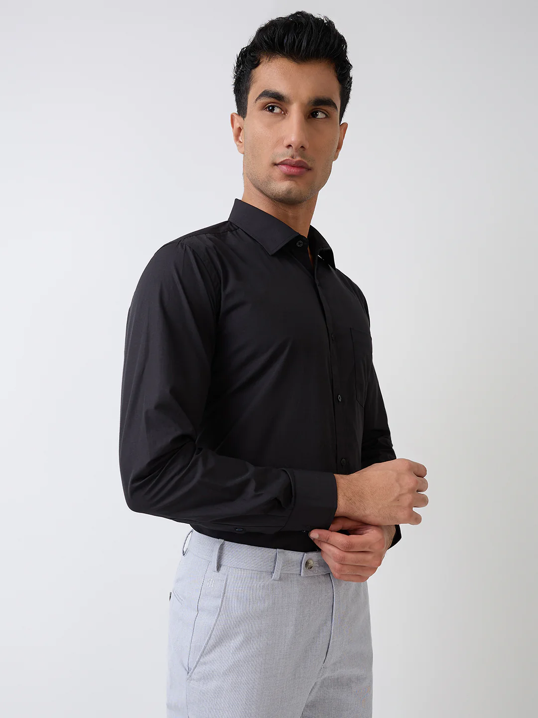 Park Avenue Men Black Solid Slim Fit Cotton Blend Formal Shirt - Image 2
