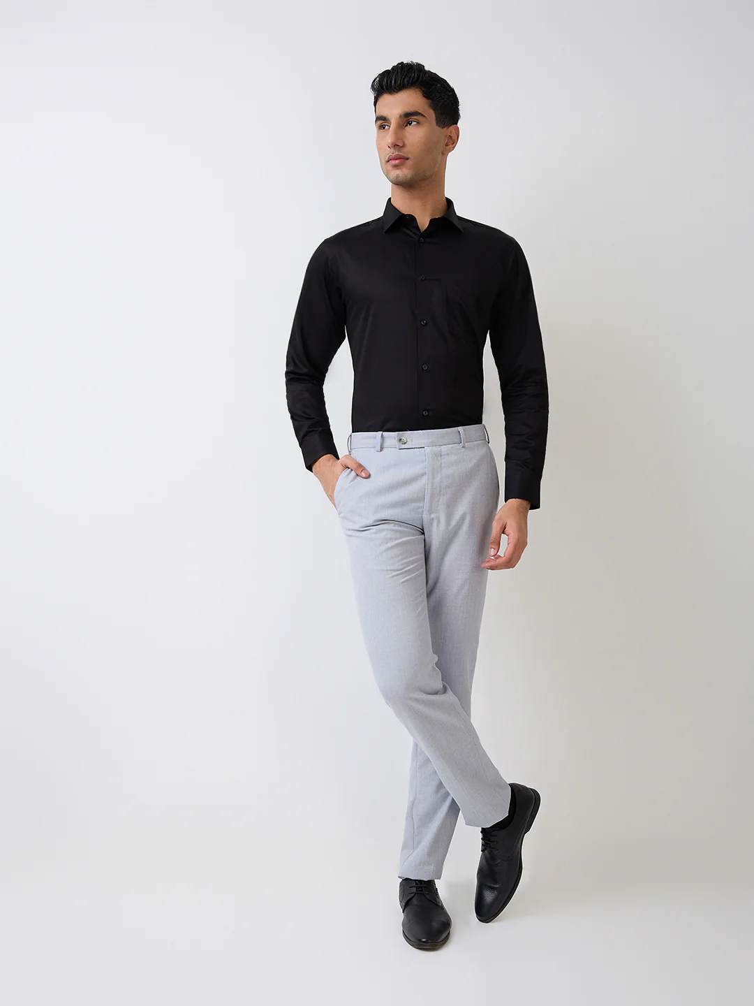 Park Avenue Men Black Solid Slim Fit Cotton Blend Shirt - Image 5