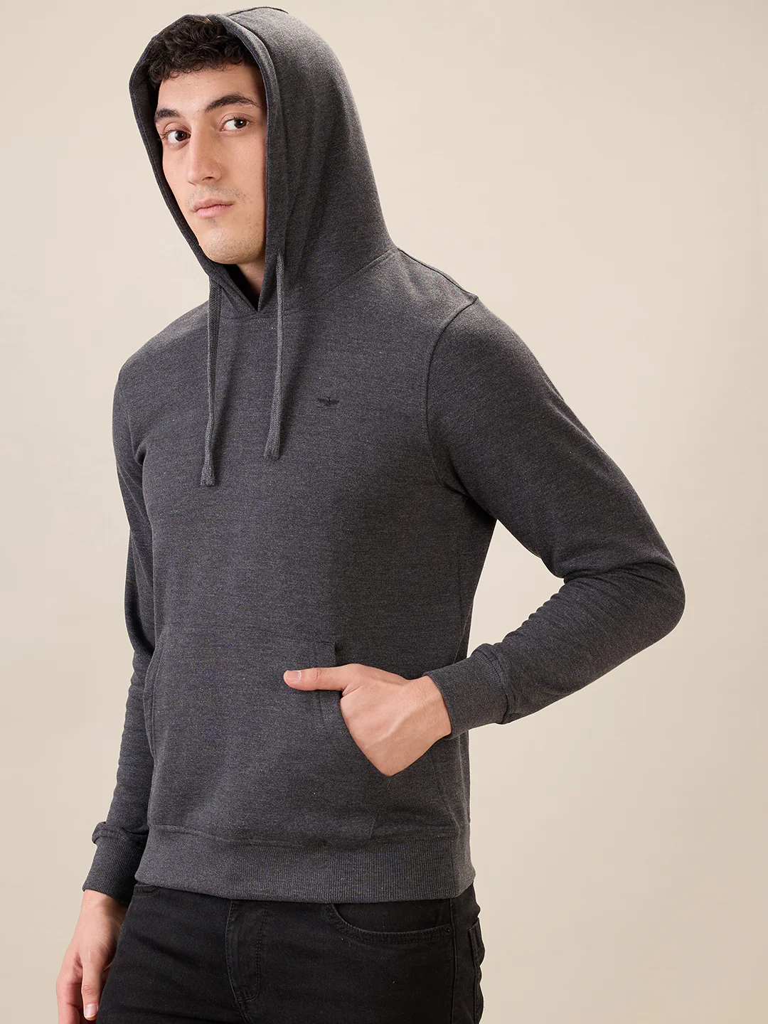 Park Avenue Men Black Solid Slim Fit Cotton Blend Sweatshirt - Image 3
