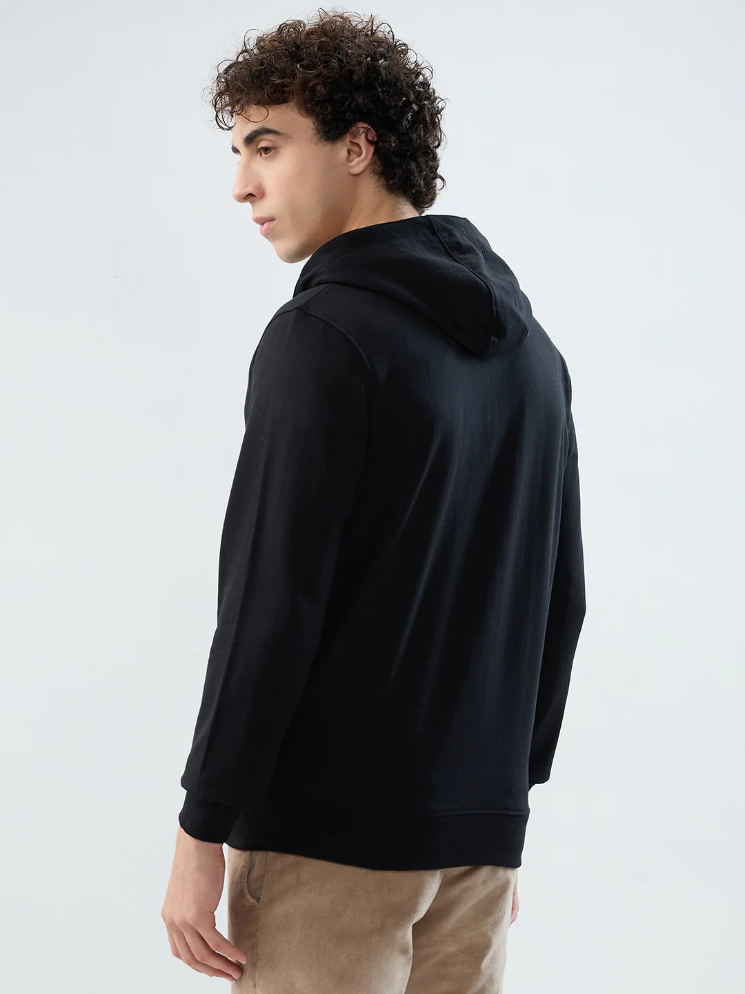Park Avenue Men Black Solid Slim Fit Cotton Blend Sweatshirt - Image 4