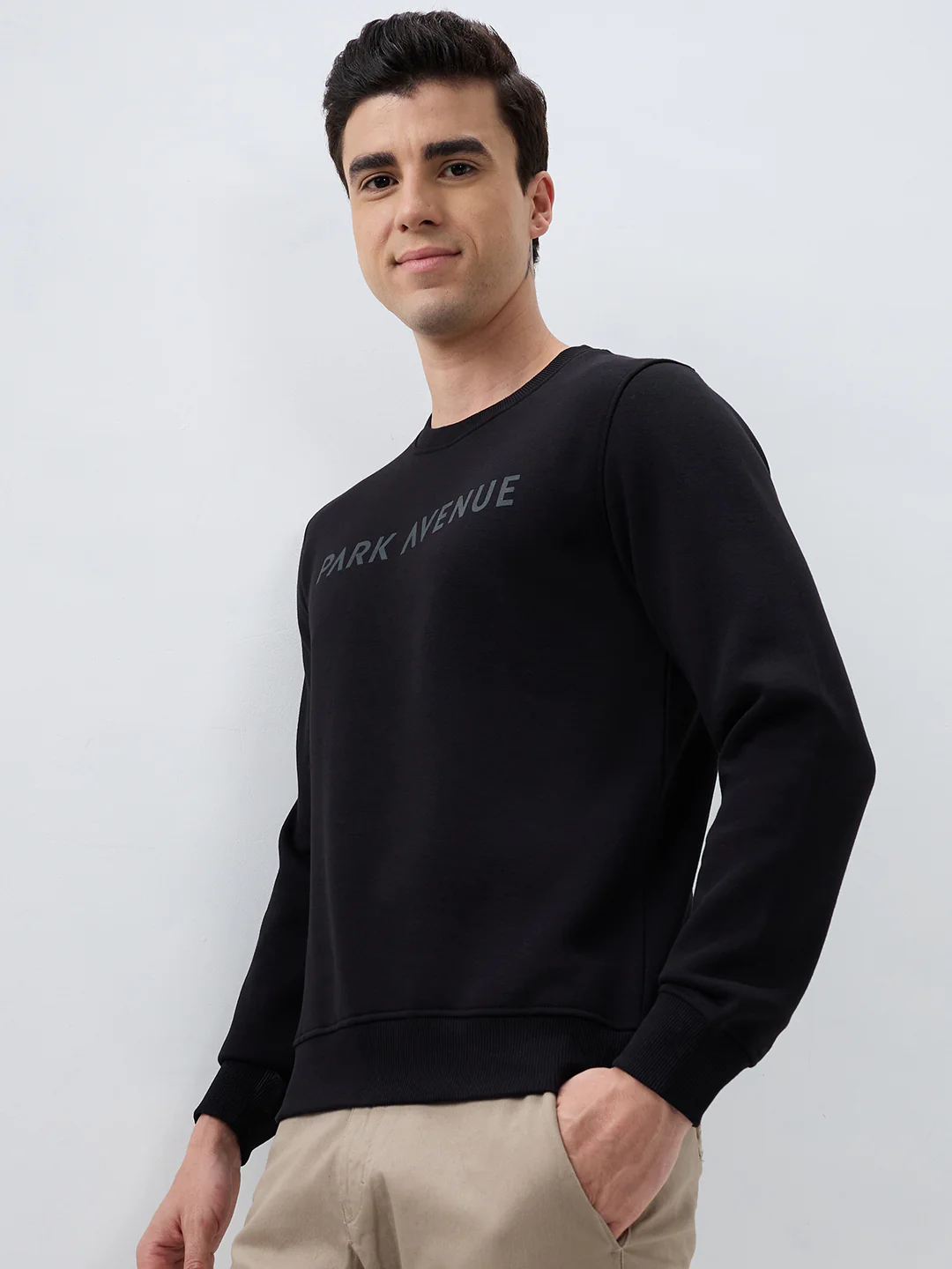 Park Avenue Men Black Solid Slim Fit Cotton Blend Sweatshirt - Image 3
