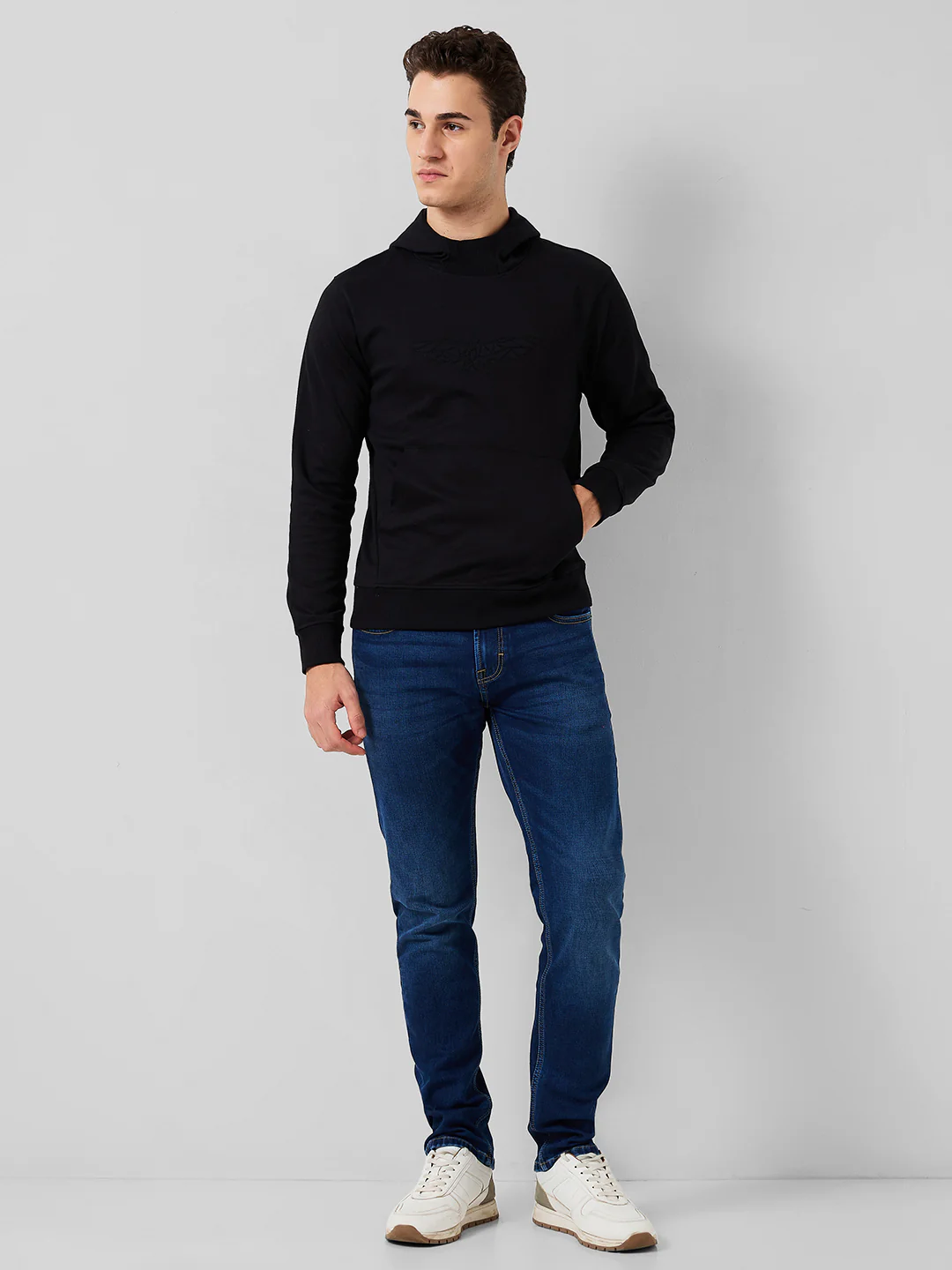 Park Avenue Men Black Solid Slim Fit Cotton Blend Sweatshirt - Image 4