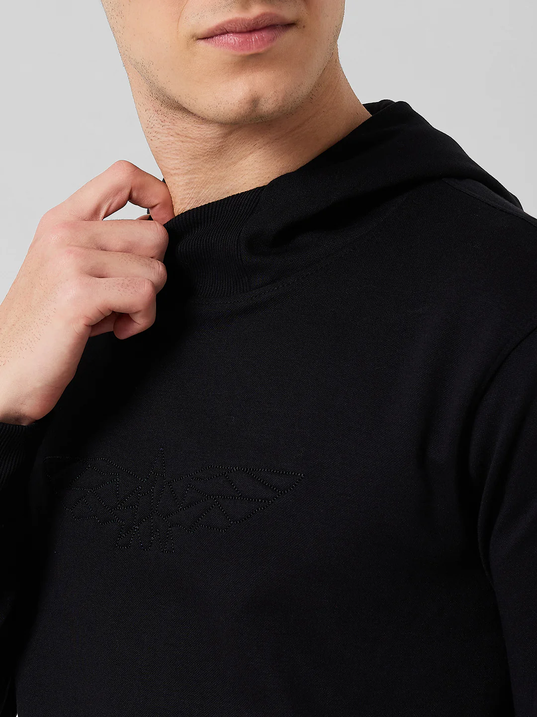 Park Avenue Men Black Solid Slim Fit Cotton Blend Sweatshirt - Image 5