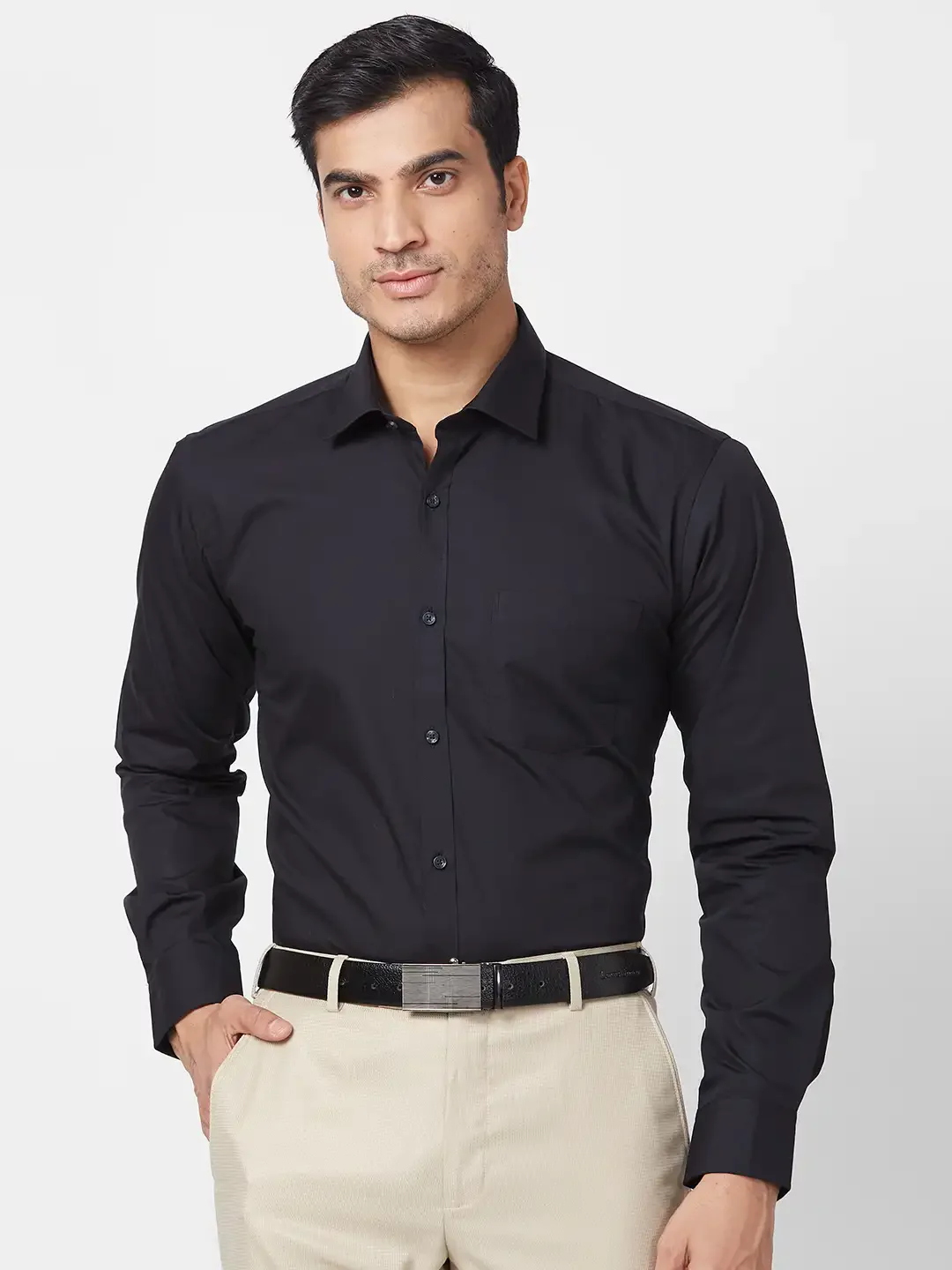 Park Avenue Men Black Solid Slim Fit Cotton Cutaway Collar Shirt