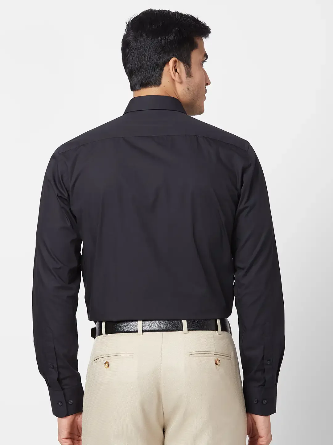 Park Avenue Men Black Solid Slim Fit Cotton Cutaway Collar Shirt - Image 4