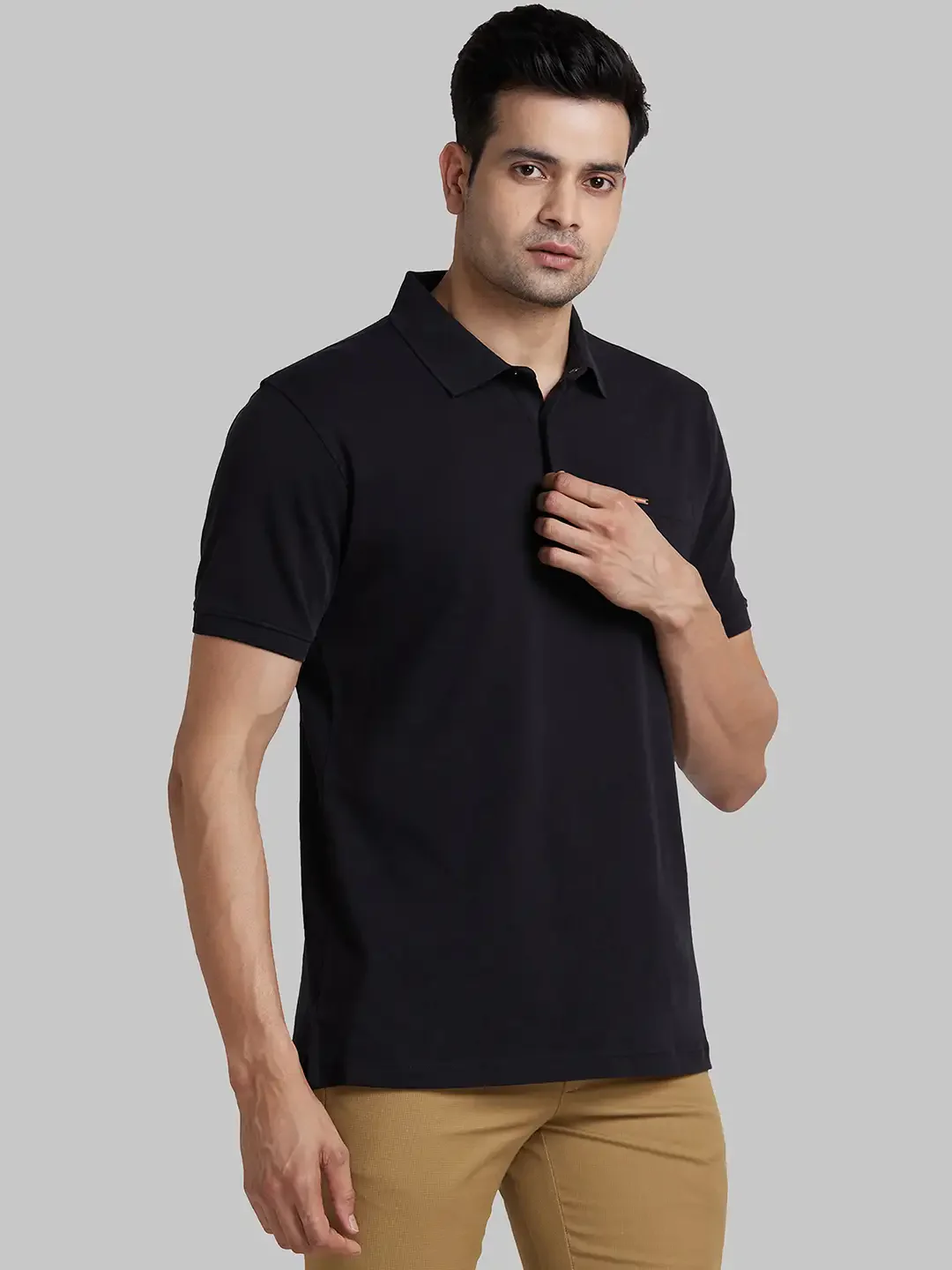 Park Avenue Men Black Solid Slim Fit Cotton Round Neck T-Shirt - Image 2