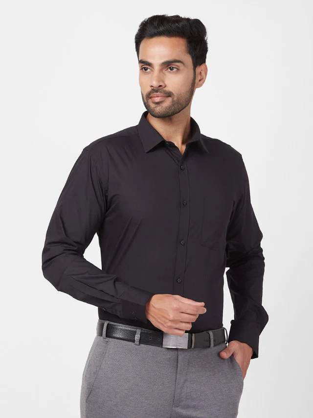 Park Avenue Men Black Solid Slim Fit Cotton Shirt - Image 2