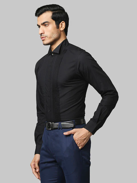 Park Avenue Men Black Solid Slim Fit Cotton Shirt - Image 3