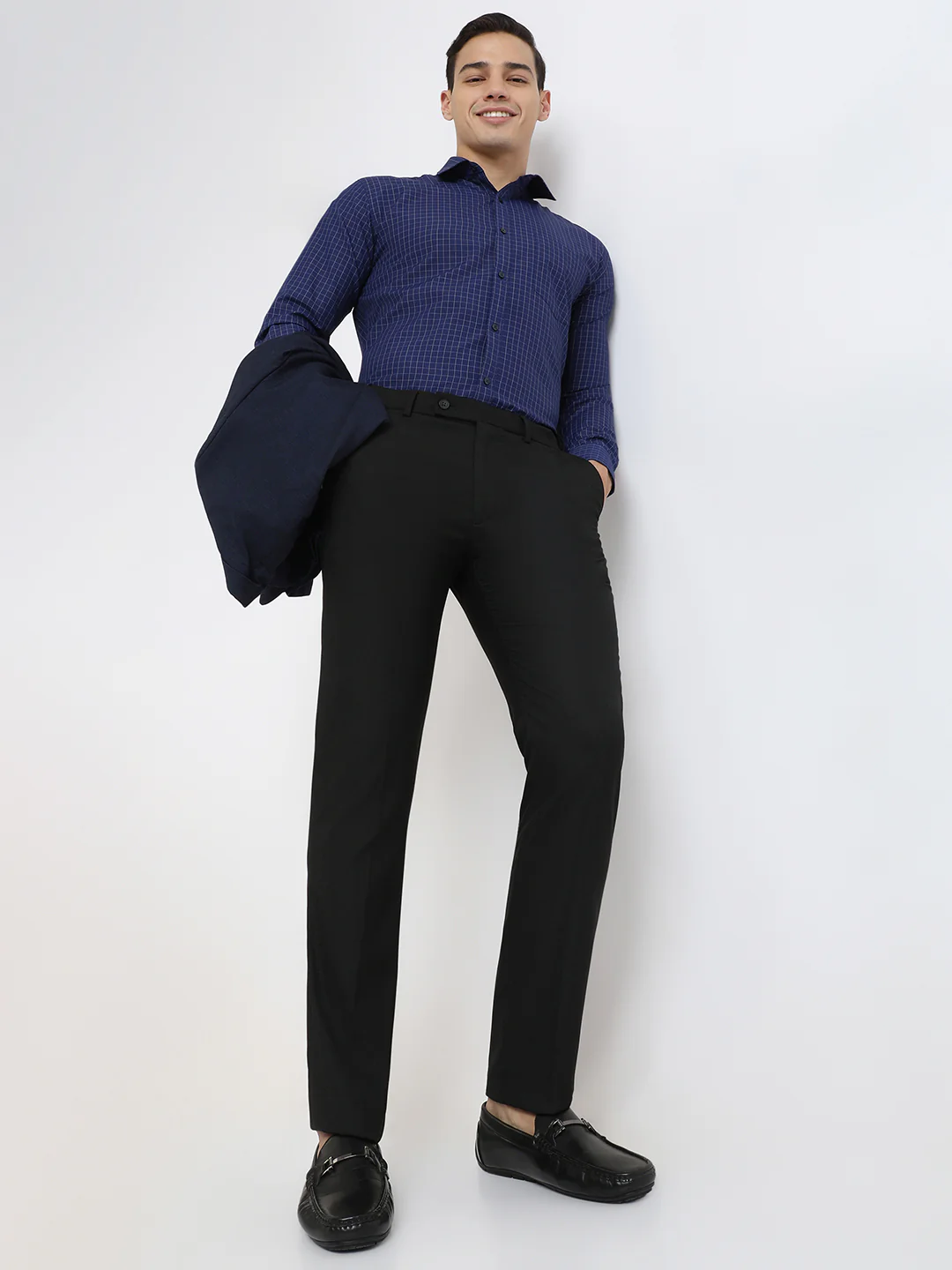 Park Avenue Men Black Solid Slim Fit Polyester Blend Trouser - Image 5