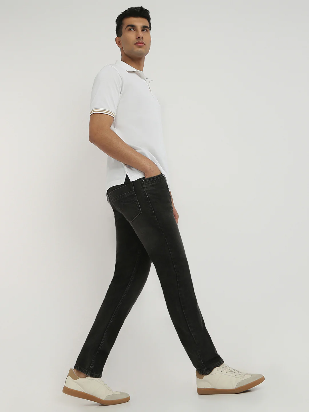 Park Avenue Men Black Solid Super Slim Fit Cotton Blend Jeans - Image 5
