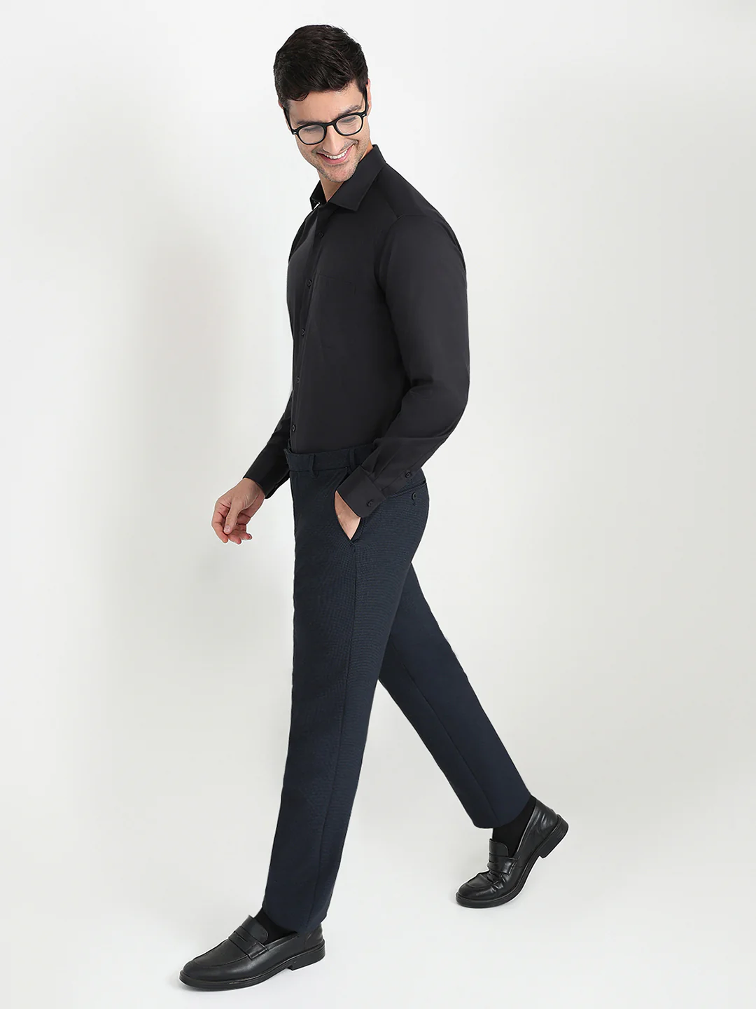Park Avenue Men Black Structure Regular Fit Cotton Blend Full Sleeve Ainsley Collar Formal Shirt - Image 5