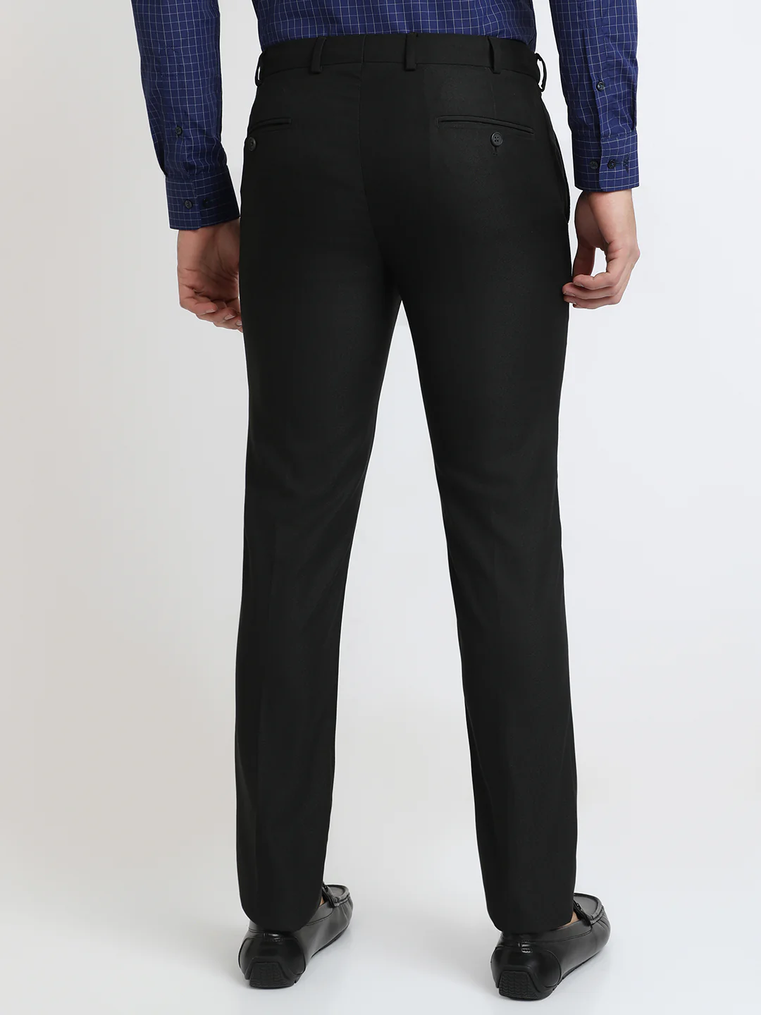 Park Avenue Men Black Structure Slim Fit Polyester Blend Trouser - Image 4