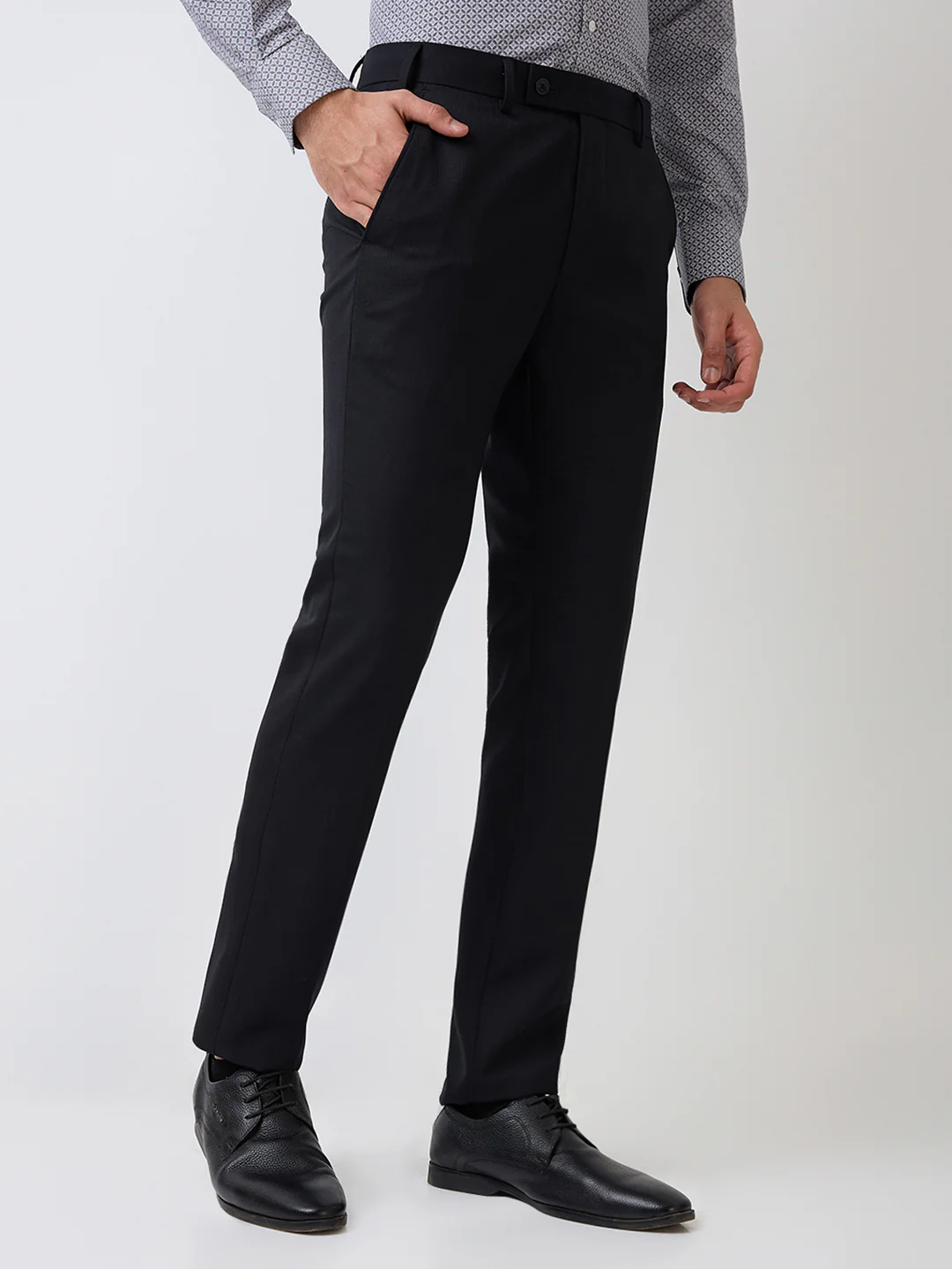 Park Avenue Men Black Structure Slim Fit Wool Blend Trouser - Image 3