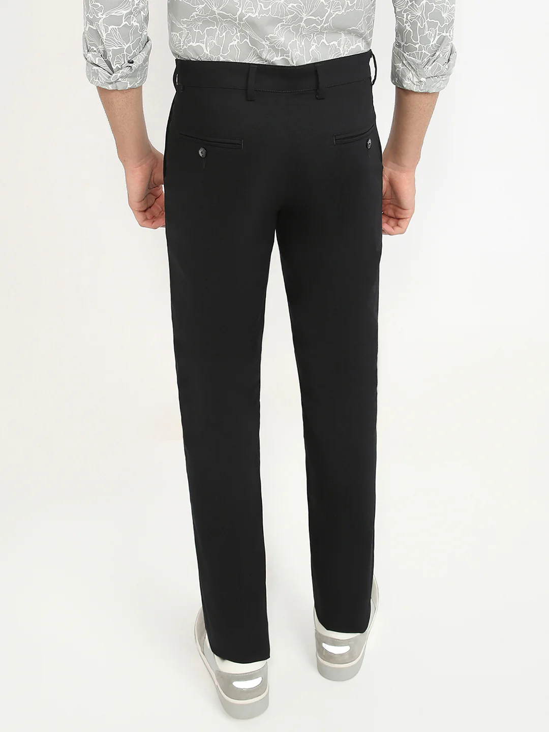 Park Avenue Men Black Twill Slim Fit Cotton Blend Trouser - Image 4