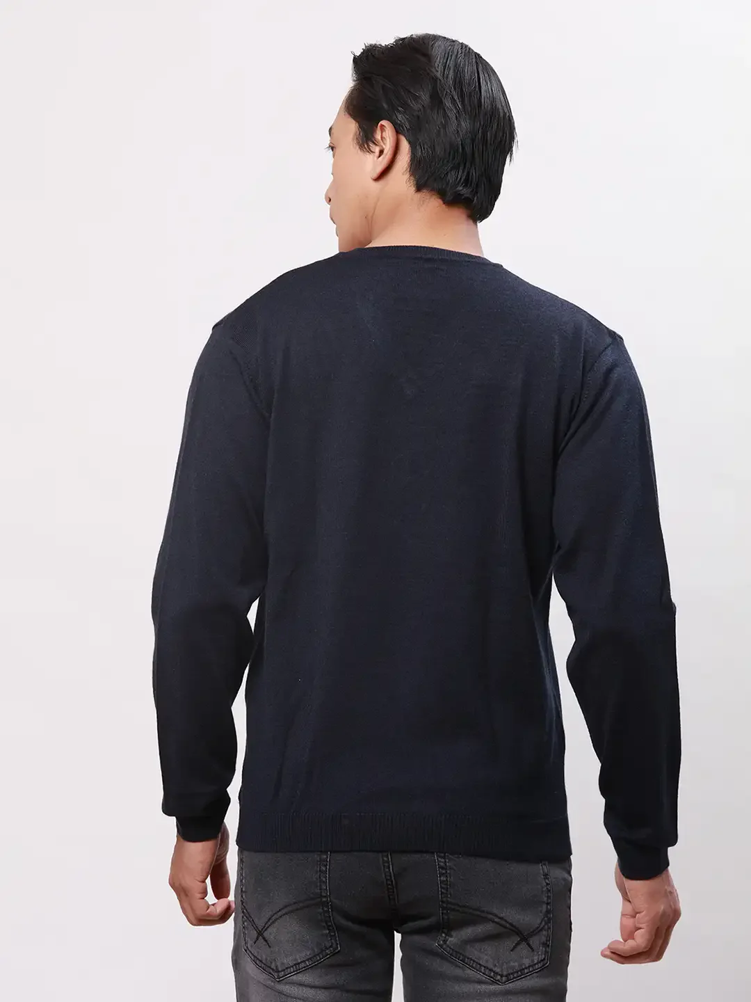 Park Avenue Men Blue Regular Fit Argyle V Neck Collar Pullovers - Image 4