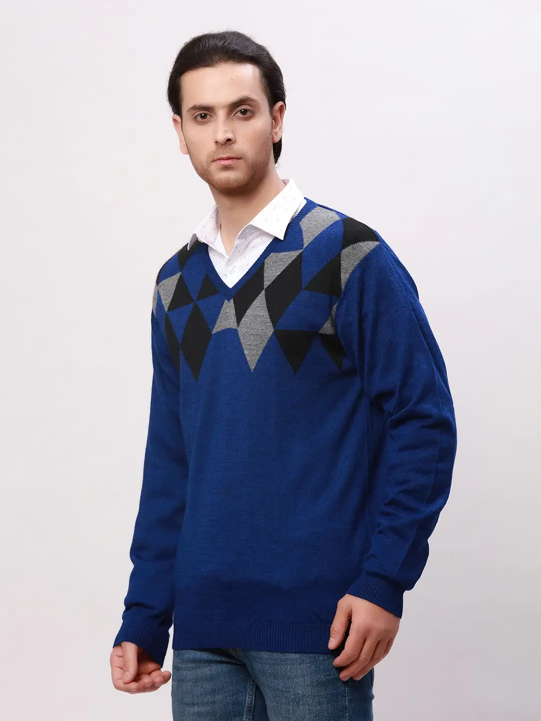 Park Avenue Men Blue Regular Fit Argyle V Neck Collar Pullovers - Image 3
