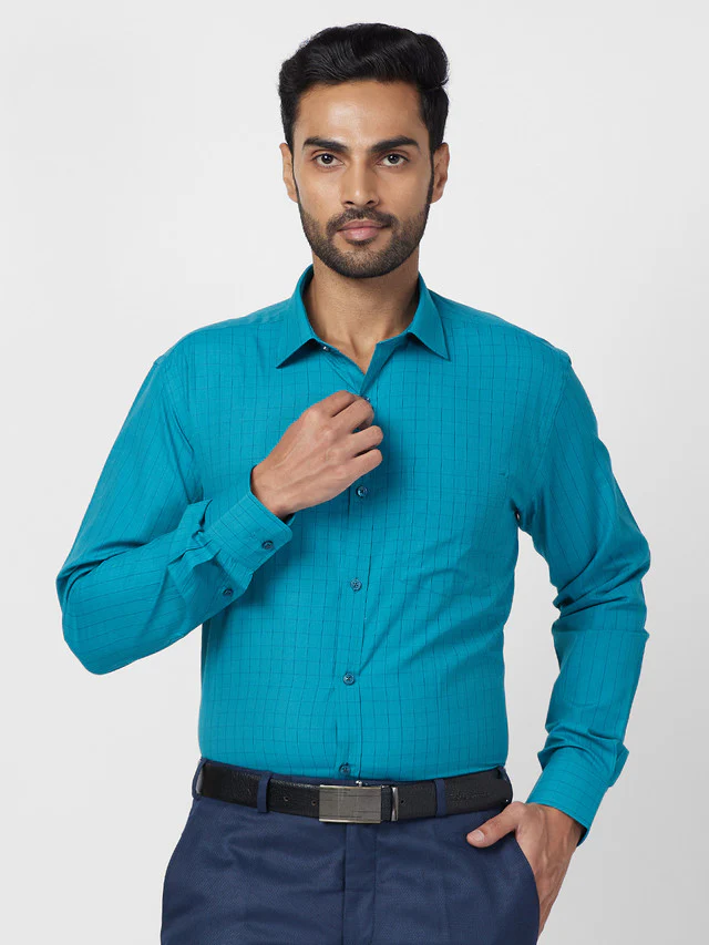 Park Avenue Men Blue Checkered Slim Fit Full Sleeve Semi Cut Away Collar Shirt