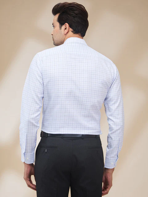 Park Avenue Men Blue Checks Luxus Fit Cotton Shirt - Image 4
