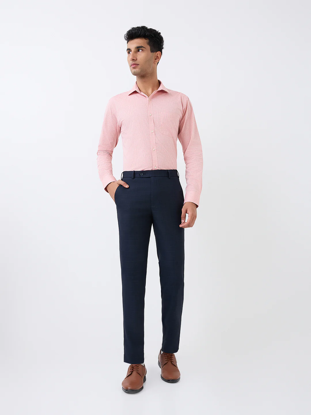 Park Avenue Men Blue Checks Neo Fit Polyester Blend Trouser - Image 5