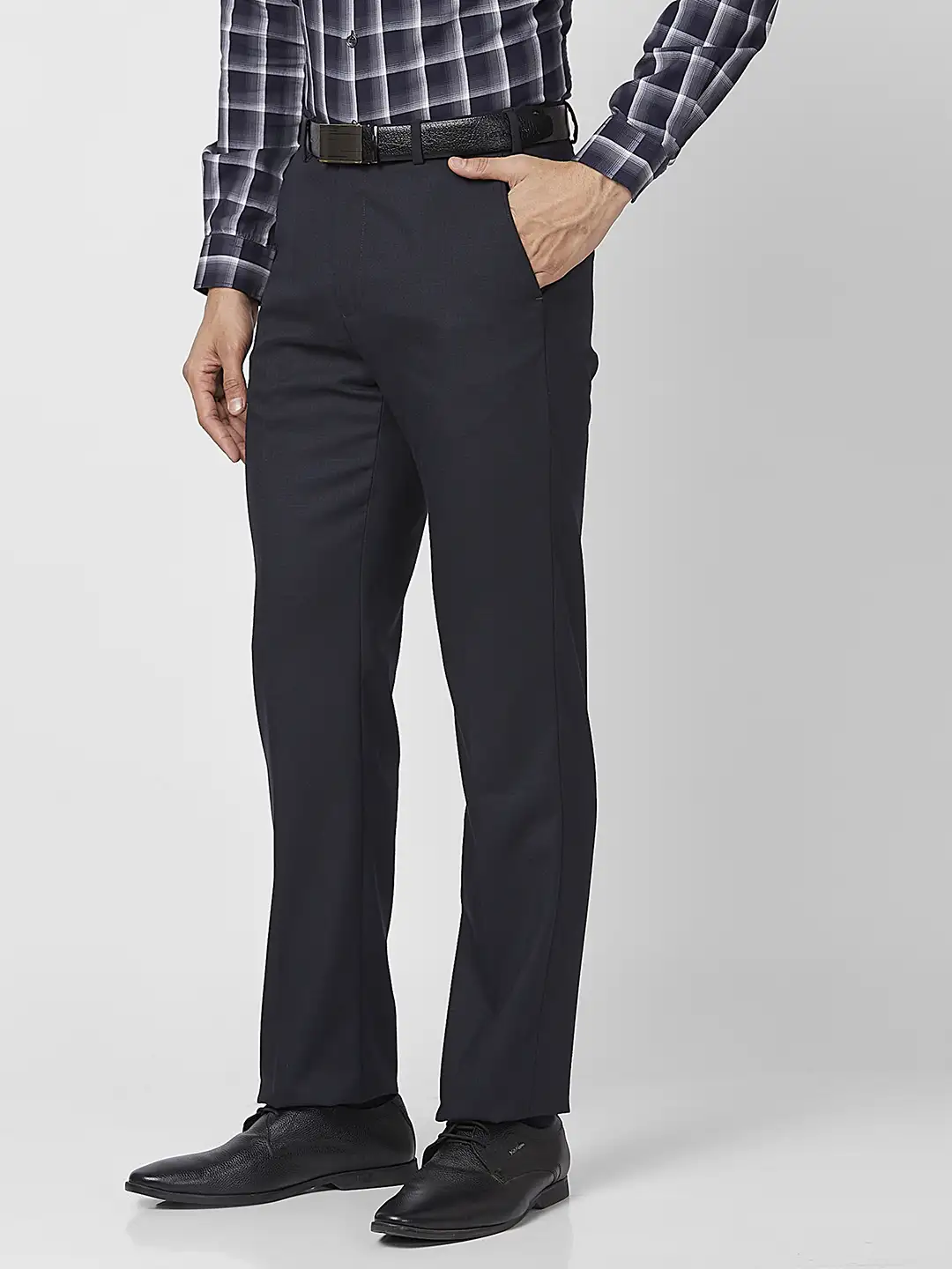 Park Avenue Men Blue Checks Regular Fit Polyester Blend Trouser - Image 3