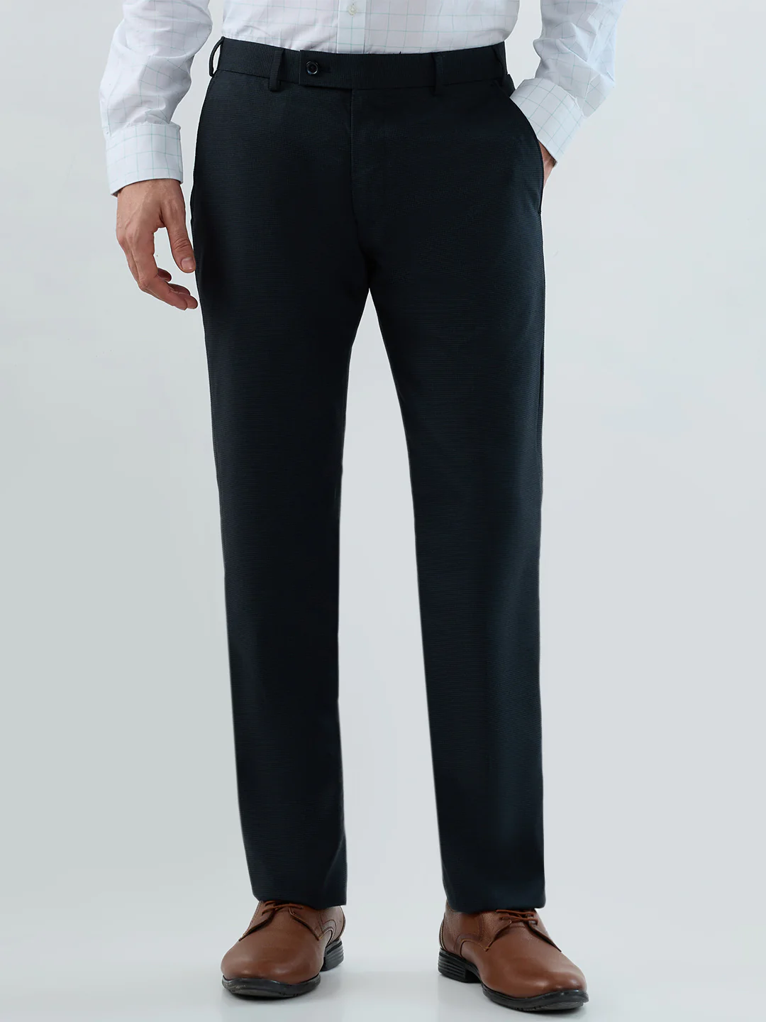 Park Avenue Men Blue Checks Regular Fit Polyester Blend Trouser