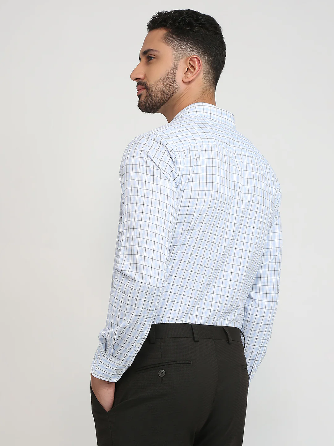 Park Avenue Men Blue Checks Slim Fit Cotton Blend Formal Shirt - Image 4