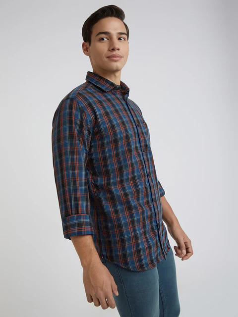 Park Avenue Men Blue Checks Slim Fit Cotton Blend Shirt - Image 2