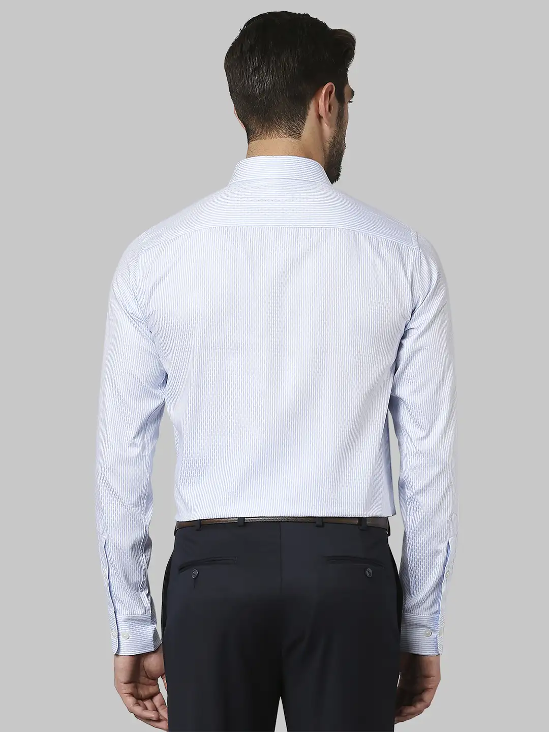 Park Avenue Men Blue Checks Slim Fit Cotton Shirt - Image 4