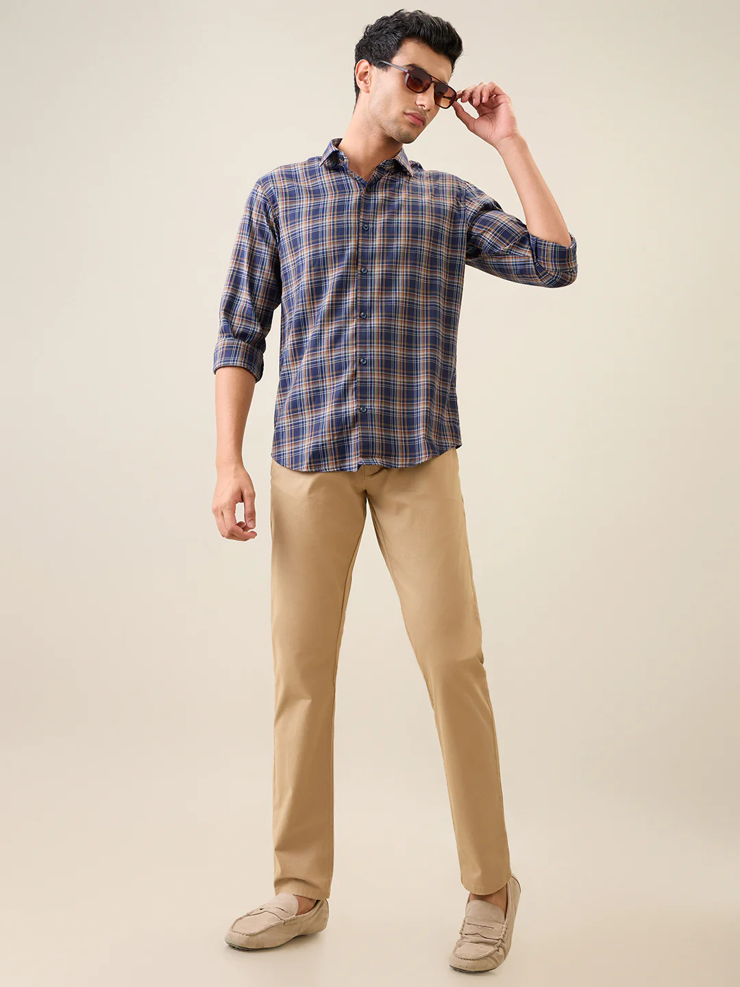 Park Avenue Men Blue Checks Slim Fit Polyester Blend Casual Shirt - Image 16
