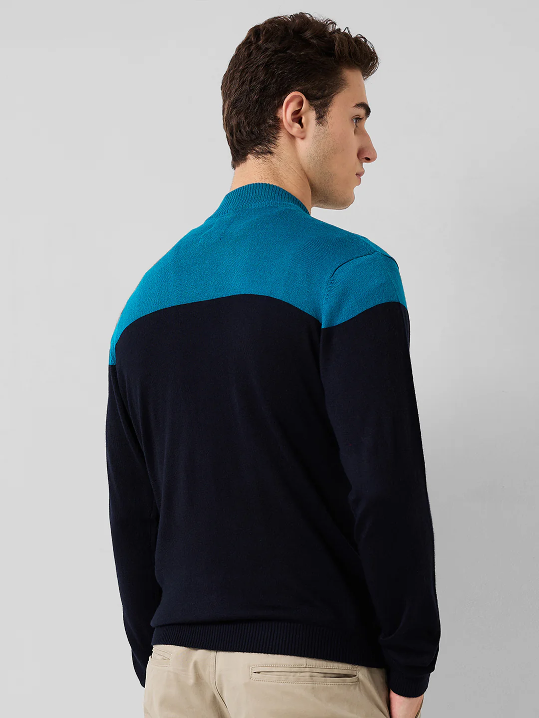 Park Avenue Men Blue Colorblock Regular Fit Acrylic Blend Sweaters - Image 3