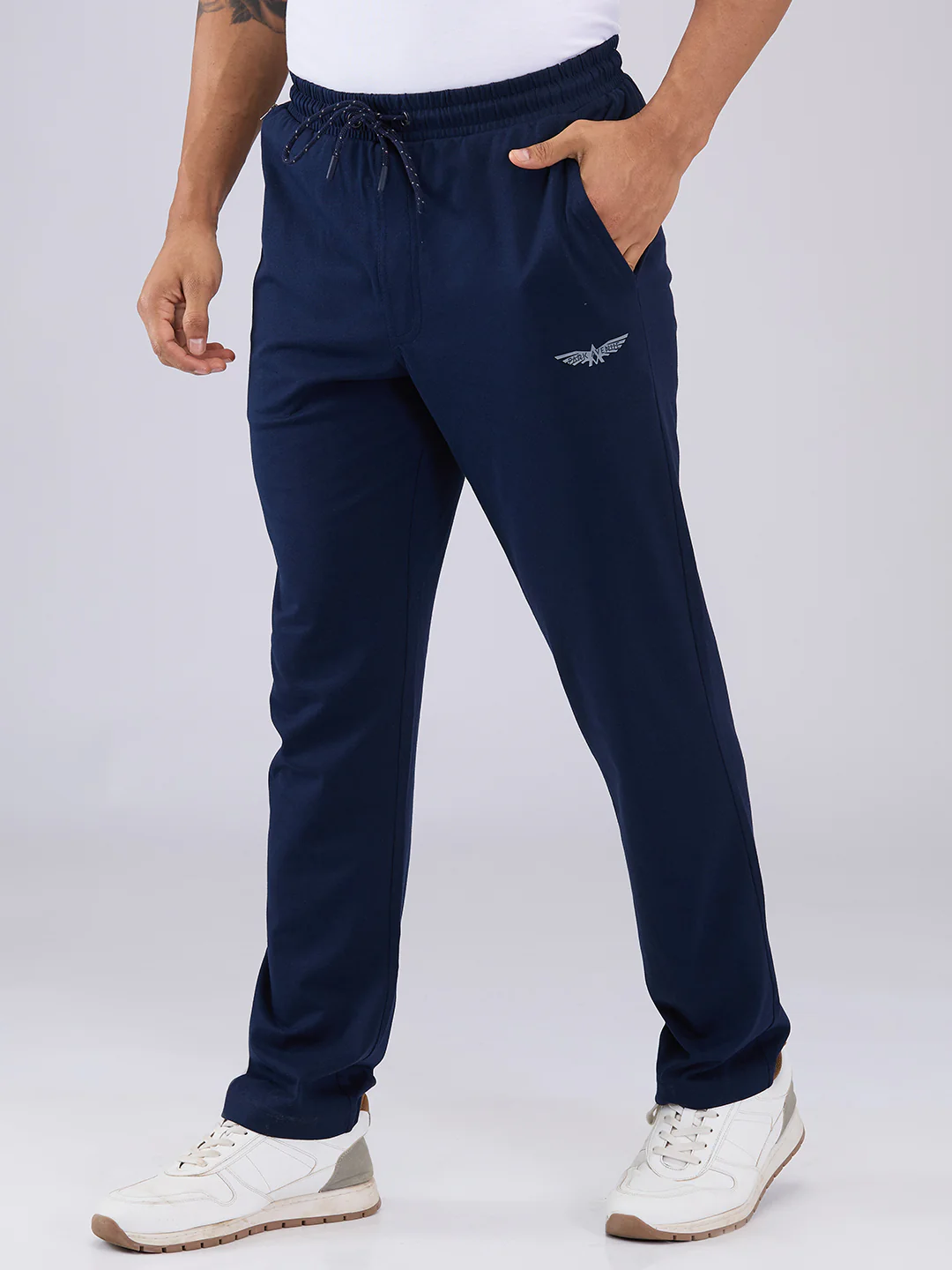 Park Avenue Men Blue Cotton Blend Trackpant - Image 3