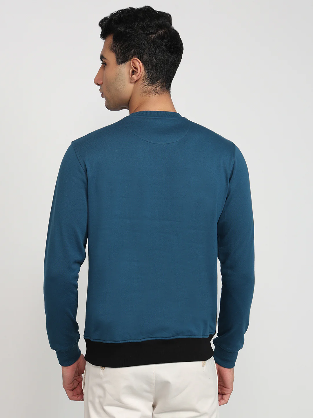 Park Avenue Men Blue Cut & Sew Slim Fit Cotton Blend Sweatshirt - Image 4