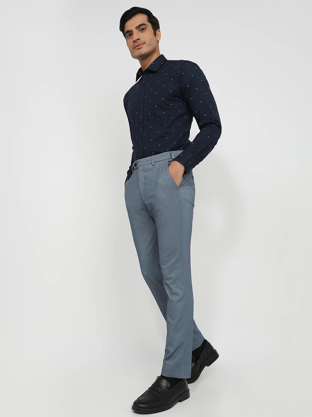 Park Avenue Men Blue Plain Super Slim Fit Terry Blend Trouser - Image 5